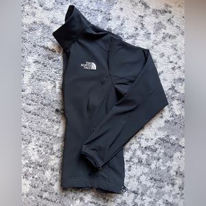 The North Face Women’s TNF Apex barrier softshell  Jacket